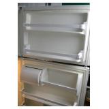White Top-Freezer Refrigerator White Top-Freezer Refrigerator