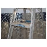 Werner 6 ft Aluminum Step Ladder, Model 376, 250 lb Duty Rating Werner 6 ft Aluminum Step Ladder, Model 376, 250 lb Duty Rating