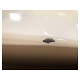 Lot of Assorted Bathtubs Damaged  Various Models and Conditions   Customer Returns See Pictures Lot of Assorted Bathtubs Damaged  Various Models and Conditions   Customer Returns See Pictures