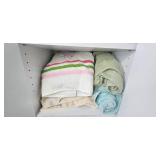 Lot of Assorted Bath Towels