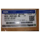 Upper Molding - Ford (BC3Z-99291A40-BA) F-250 Super Duty, F-350 Super Duty, F-450 Super Duty Upper Molding - Ford (BC3Z-99291A40-BA) F-250 Super Duty, F-350 Super Duty, F-450 Super Duty