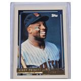 Kirby Puckett 1992 Topps Gold #575 - Minnesota Twins Baseball Card Kirby Puckett 1992 Topps Gold #575 - Minnesota Twins Baseball Card