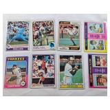 Lot of 8 Vintage Baseball Cards from the 1970 Lot of 8 Vintage Baseball Cards from the 1970
