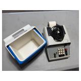 CALCULATOR AND LUCH BOX. CALCULATOR AND LUCH BOX.