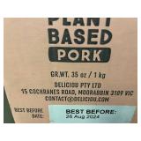 ID 4 - Deliciou Plant Based Pork Mince Bulk Lot, 5 x 1kg Boxes, Best By 8/26/24 ID 4 - Deliciou Plant Based Pork Mince Bulk Lot, 5 x 1kg Boxes, Best By 8/26/24
