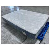 Stearns & Foster Studio Collection Medium Firm Queen Mattress — NO RESERVE
