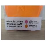 Real Techniques Miracle 2-In-1 Makeup Powder Puff + Travel Case
