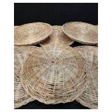 8 natural-woven Wicker paper plate holders
