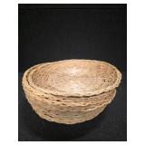 8 natural-woven Wicker paper plate holders