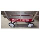 Radio-Flyer wagon