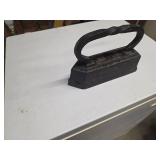 Rare 22- pound cast iron Antique clothes iron