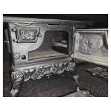 Crescent Salesman sample miniature cast iron stove