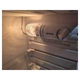 Igloo refrigerator, model FR326M-D-BLACK
