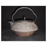 Black cast-Iron Japanese Tea Kettle