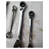 Six Combination Wrenches Including Ratcheting Mechanism Six Combination Wrenches Including Ratcheting Mechanism