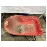 Red Metal Tub Wheelbarrow with Single Wheel Red Metal Tub Wheelbarrow with Single Wheel