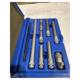 Central Tools Inc. Inside Micrometer Tubular Type Set with Case Central Tools Inc. Inside Micrometer Tubular Type Set with Case