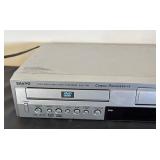 Sanyo DVW-7100 DVD and VHS Video Cassette Recorder