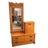 Antique Oak Gentlemen