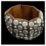 Collection of 7 Assorted Fashion Bracelets