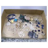 A full lot of Jewelry w/ Angel Lamp... A full lot of Jewelry w/ Angel Lamp...