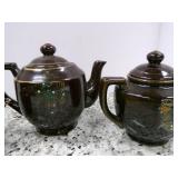VIntage Set of 3 Tea Pots... VIntage Set of 3 Tea Pots...