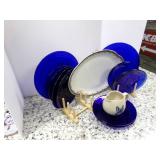 Vintage Colbolt Blue Plates w/ Anti... Vintage Colbolt Blue Plates w/ Anti...