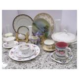 Misc ceramic pottery with Hand Pain... Misc ceramic pottery with Hand Pain...