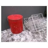 Vintage Red Metal Bucket with Lid a... Vintage Red Metal Bucket with Lid a...