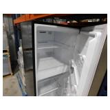 Vissani 10.1 cu. ft. Top Freezer Refrigerator in Stainless Steel * Used