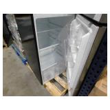 Vissani 10.1 cu. ft. Top Freezer Refrigerator in Stainless Steel * Used