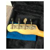 Squier Bullet Bass Guitar made by Fender Squier Bullet Bass Guitar made by Fender