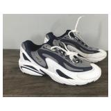 Avis Tennis Shoes Size 10 Avis Tennis Shoes Size 10