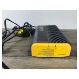 Boat Pro Mariner Sport 20 amp dual bank on board marine battery chargerBoat Boat Pro Mariner Sport 20 amp dual bank on board marine battery chargerBoat