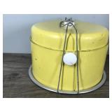 Vintage Cake and Pie Carrier Vintage Cake and Pie Carrier