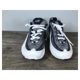 Pair of Avia Tennis Shoes Size 10 Pair of Avia Tennis Shoes Size 10