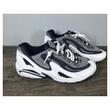 Pair of Avia Tennis Shoes Size 10 Pair of Avia Tennis Shoes Size 10