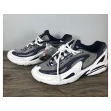 Pair of Avia Tennis Shoes Size 10 Pair of Avia Tennis Shoes Size 10
