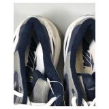 Pair of Avia Tennis Shoes Size 10 Pair of Avia Tennis Shoes Size 10