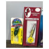 Lot of 4 Fishing Lures and 1 Fishing Pen all in Original Packages - see description for more info Lot of 4 Fishing Lures and 1 Fishing Pen all in Original Packages - see description for more info