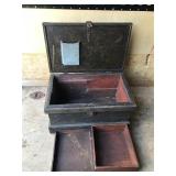 Vintage Wooden Trunk Vintage Wooden Trunk
