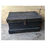 Vintage Wooden Trunk Vintage Wooden Trunk