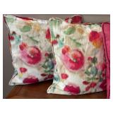 Set of 4 Decorative Throw Pillows in Luxurious Fabrics