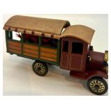Christmas Village Lighted Lydbury Trunk Shop with Vintage Delivery Truck