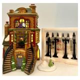 Department 56 Lighted Ceramic Custom House Holiday Village Building with 5 Lampposts