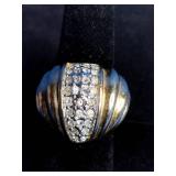 18 KT GE and Crystals Ring - Size 6.75