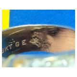 18 KT GE and Crystals Ring - Size 6.75