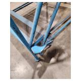 Rolling Ladder Staircase (584085)