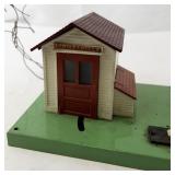 Lionel Train Accessory No. 252 Crossing Gate with 145C Track Contactor and Instructions