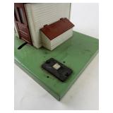 Lionel Train Accessory No. 252 Crossing Gate with 145C Track Contactor and Instructions